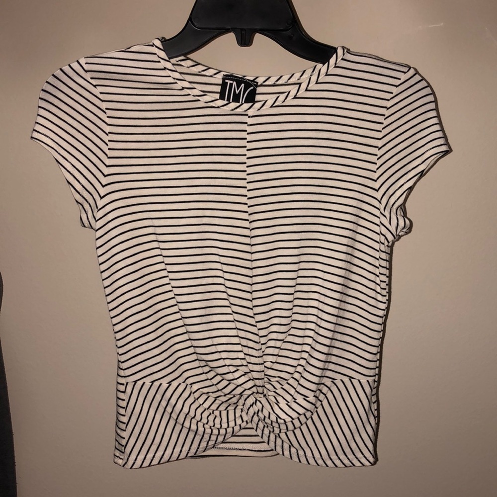 TMG short sleeve striped knot shirt